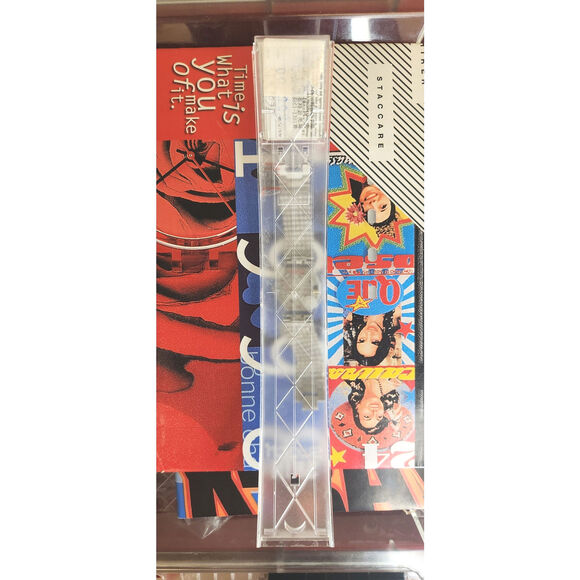 Swatch PAVED IN SILVER SFK103 1999 SKin Ultra thin watch New with new battery - Picture 8 of 10